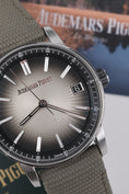Bild in Galerie-Betrachter laden, Audemars Piguet Code 11.59 15210QT - Detail view 2
