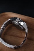 Carica l'immagine nel visualizzatore della galleria, Rolex Sea-Dweller Deepsea  126660 - Detail view 7
