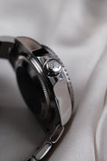 Carica l'immagine nel visualizzatore della galleria, Rolex Sea-Dweller Deepsea  126660 - Detail view 5
