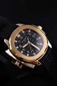 Charger l'image dans la visionneuse de la galerie, Patek Philippe Aquanaut 18k Gold 5065J - Thumbnail
