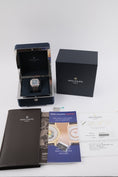 Bild in Galerie-Betrachter laden, Patek Philippe Cubitus 7128/1G-001 - Papiere und oder Lieferumfang
