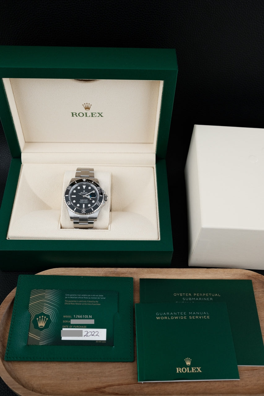 Rolex  Submariner Date  126610LN - Papiere und oder Lieferumfang