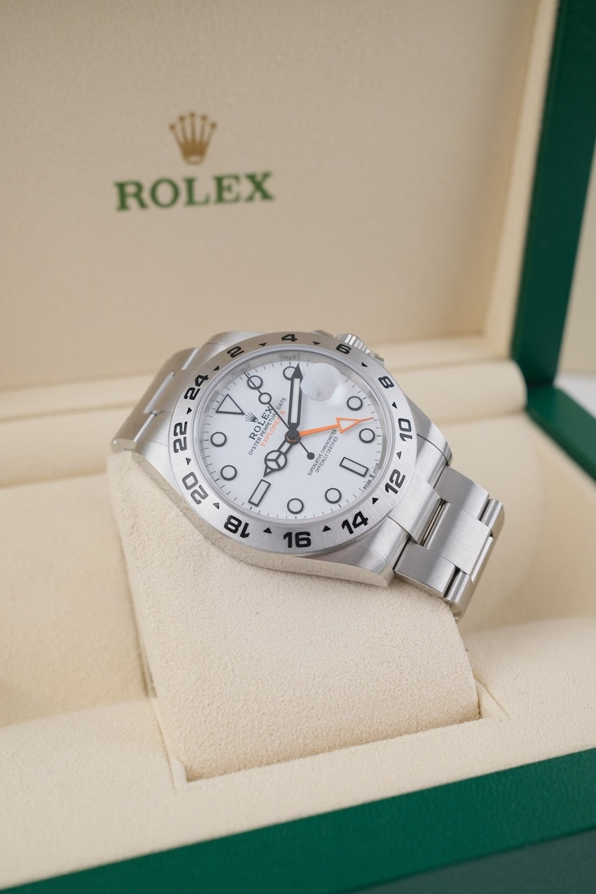 Rolex Explorer II 226570 - Detail view 3