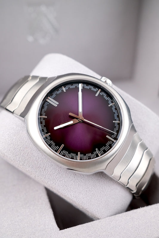 H.Moser & Cie Streamliner Centre Seconds Purple Haze 6201-1201 - Main product image