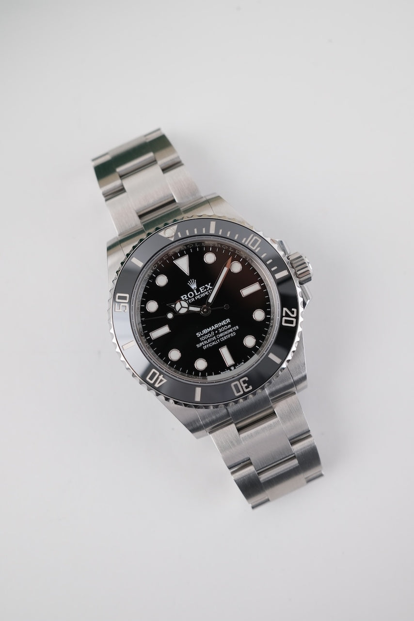 Rolex Submariner No Date 124060 - Detail view 3