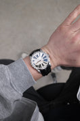 Bild in Galerie-Betrachter laden, Roger Dubuis Excalibur 42mm DBEX0354 - Detailansicht 8
