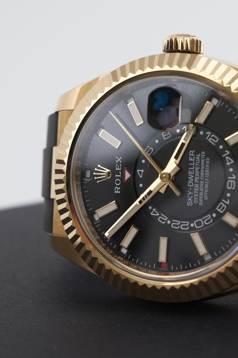 Rolex Sky-Dweller 326238 - Detail view 3