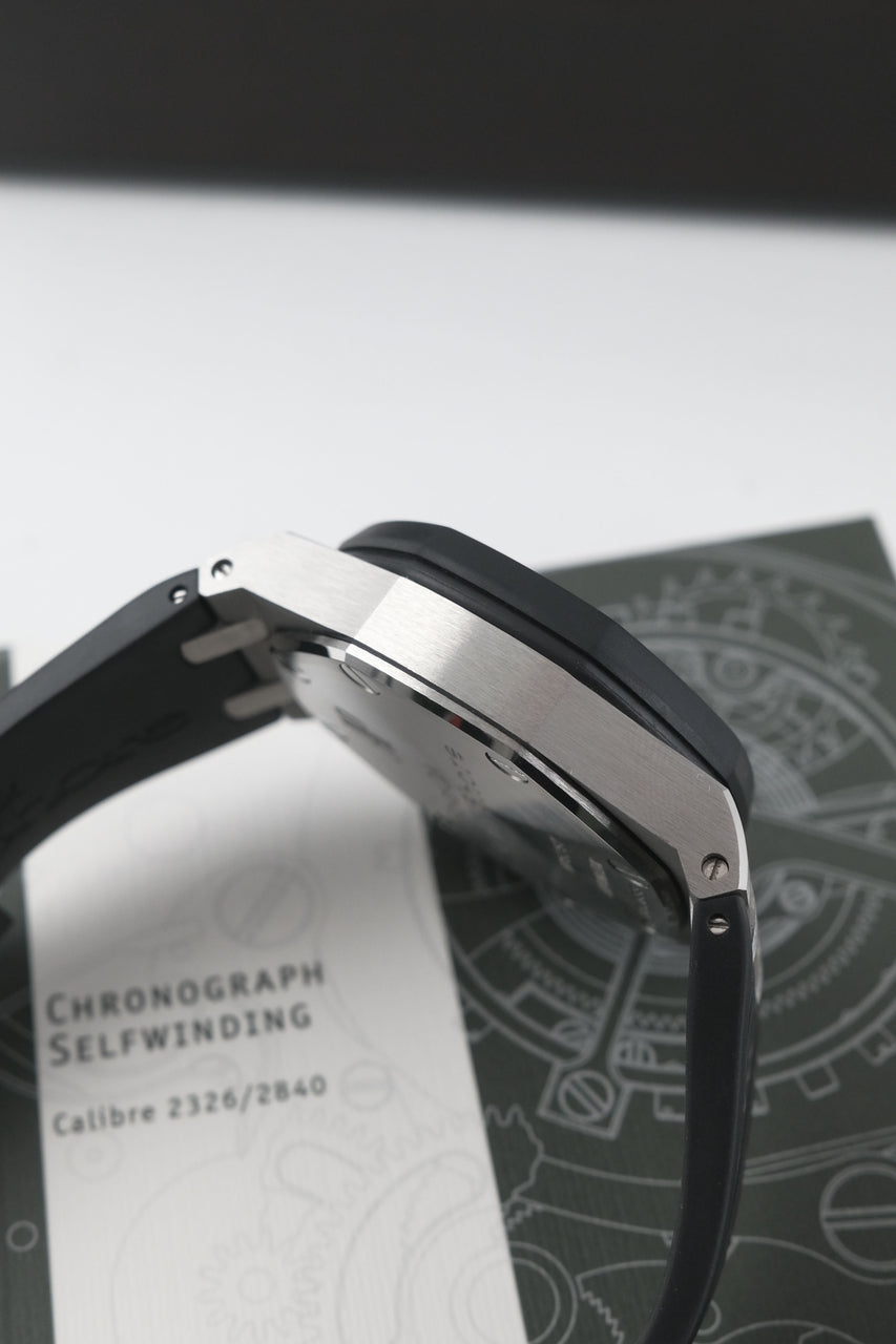 Audemars Piguet Royal Oak Offshore Chronograph 25940SK.OO.D002CA.01.A - Detail view 6