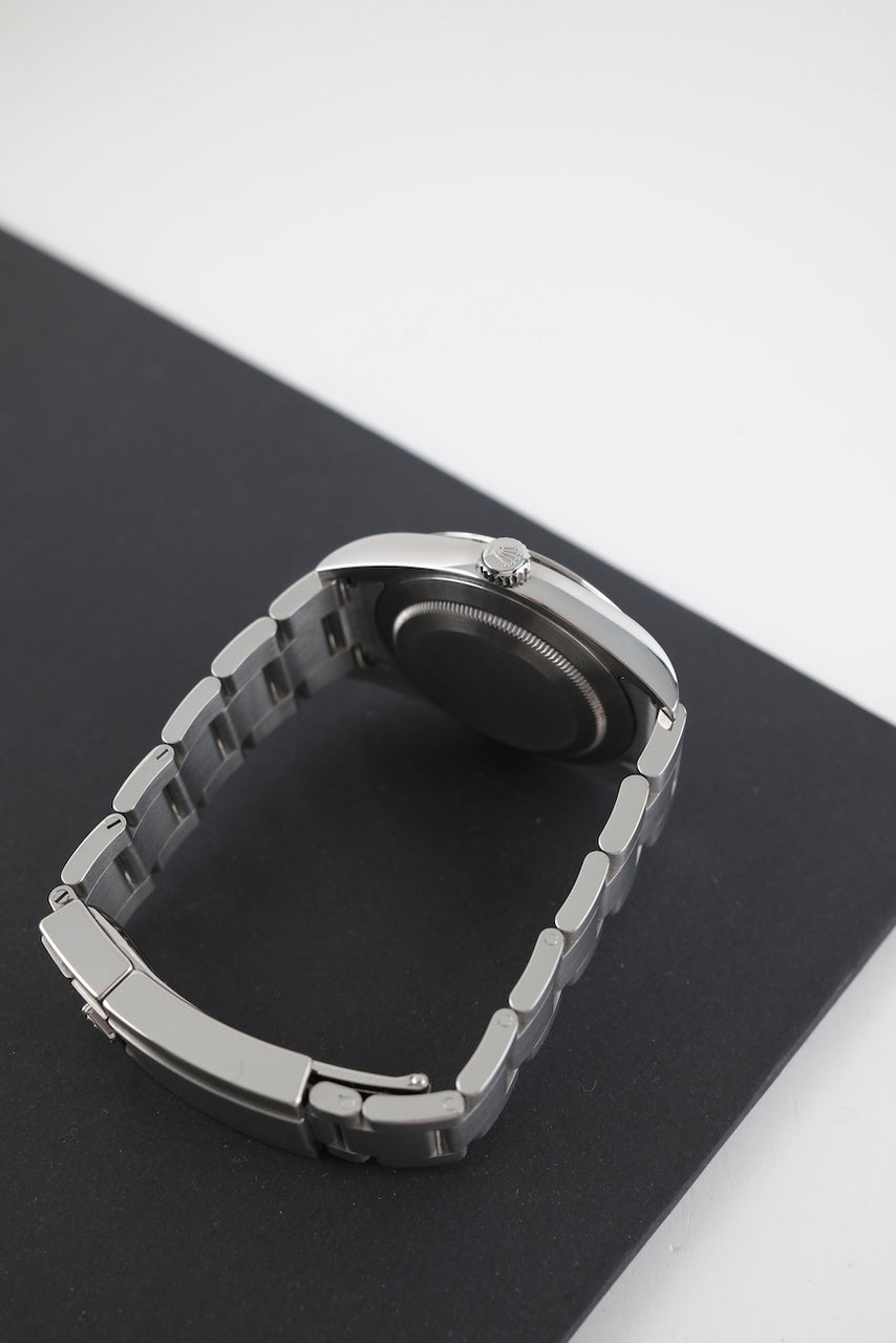 Rolex Explorer 214270 - Detail view 4