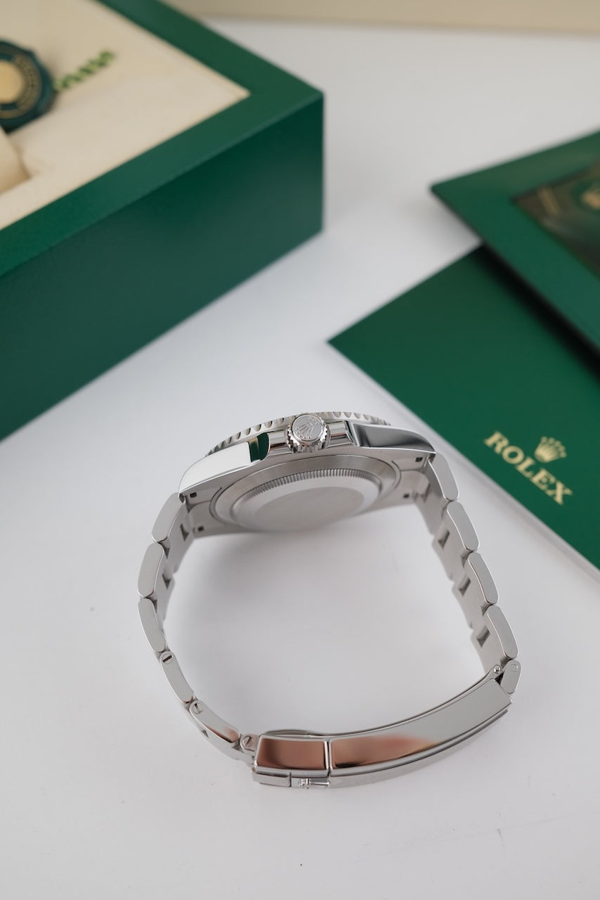 Rolex Submariner 126610LV - Detail view 5