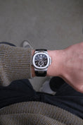 Load image into Gallery viewer, Patek Philippe Nautilus 5726-001 - Detail view 17
