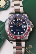 Bild in Galerie-Betrachter laden, Rolex GMT-Master II 126719BLRO - Detail view 1
