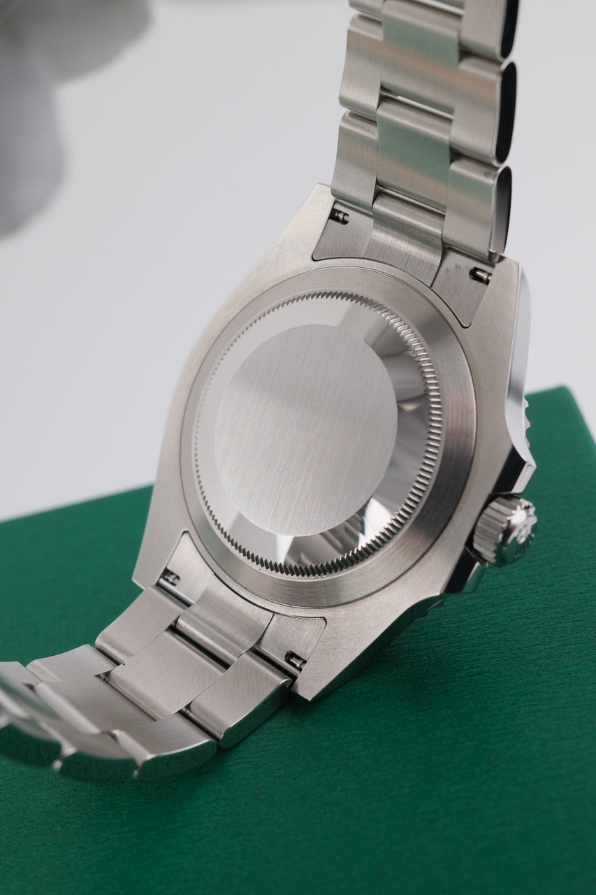 Rolex Submariner Date 126610LN - Detail view 8