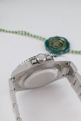 Bild in Galerie-Betrachter laden, Rolex Submariner Date 126610LN - Detail view 4
