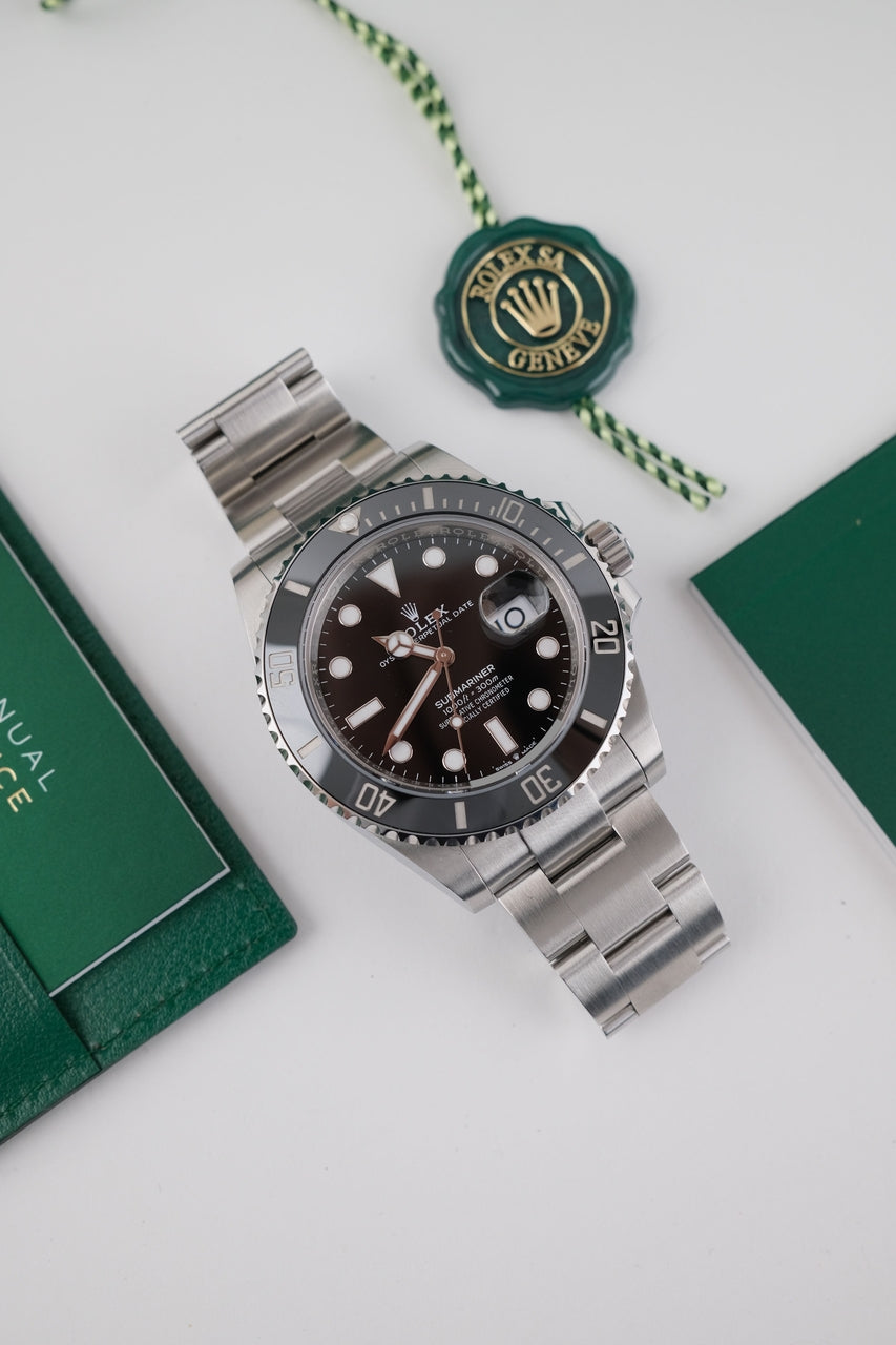 Rolex Submariner Date 126610LN - Detail view 1