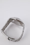 Charger l'image dans la visionneuse de la galerie, Rolex Oyster Perpetual 41 124300 - Detail view 9
