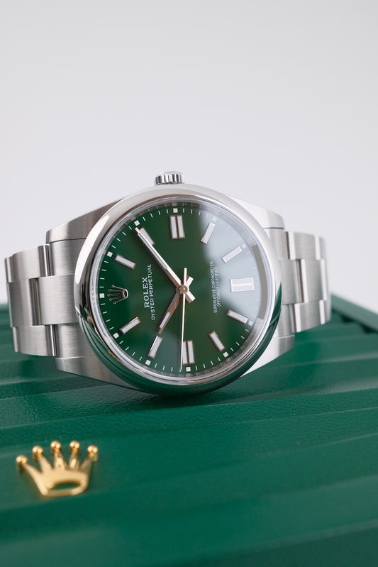 Rolex Oyster Perpetual 41 124300 - Main product image