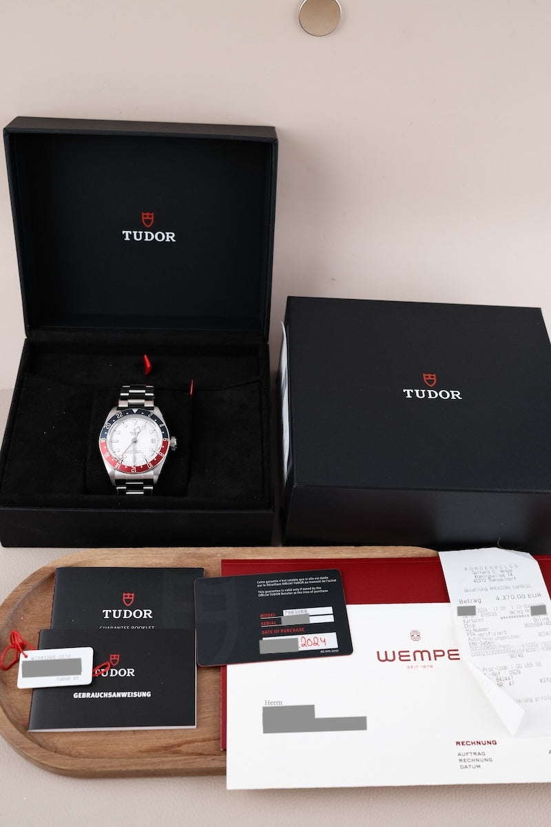 Tudor Black Bay GMT Opaline 79830RB - Papiere und oder Lieferumfang