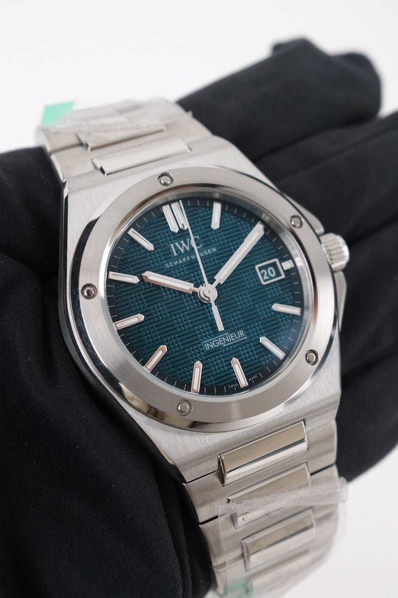 IWC Ingenieur Automatic 40 IW328903 - Detailansicht 4
