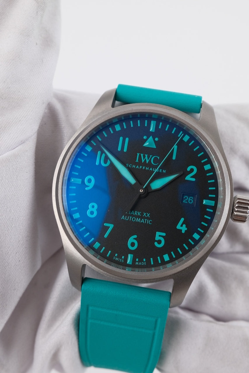 IWC Pilot Mark XX IW328210 - Detail view 2