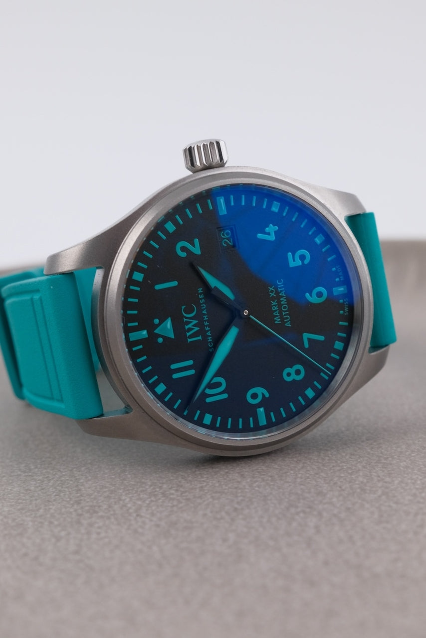 IWC Pilot Mark XX IW328210 - Detail view 4