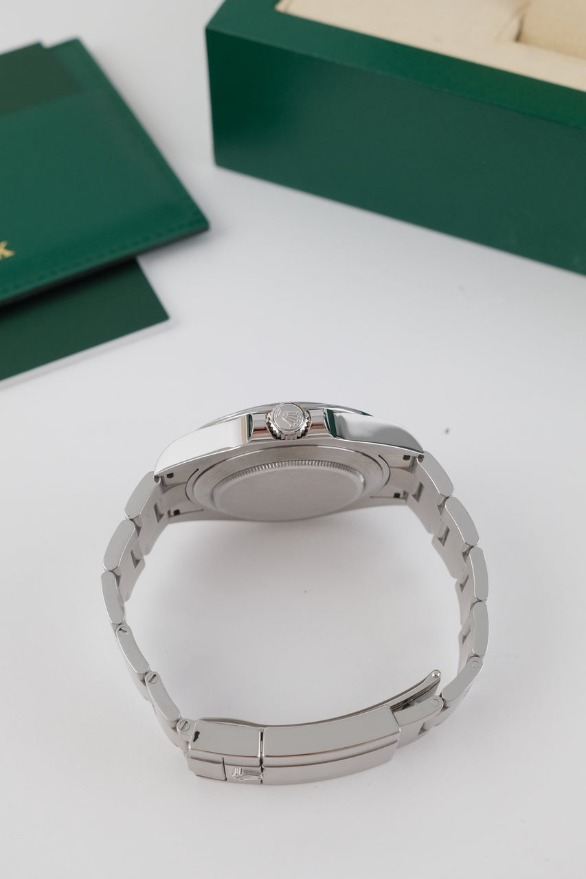 Rolex Explorer II 226570 - Detail view 5