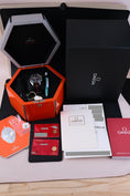 Bild in Galerie-Betrachter laden, Omega Speedmaster Professional Moonwatch Ultraman 31112423001001 - Papiere und oder Lieferumfang

