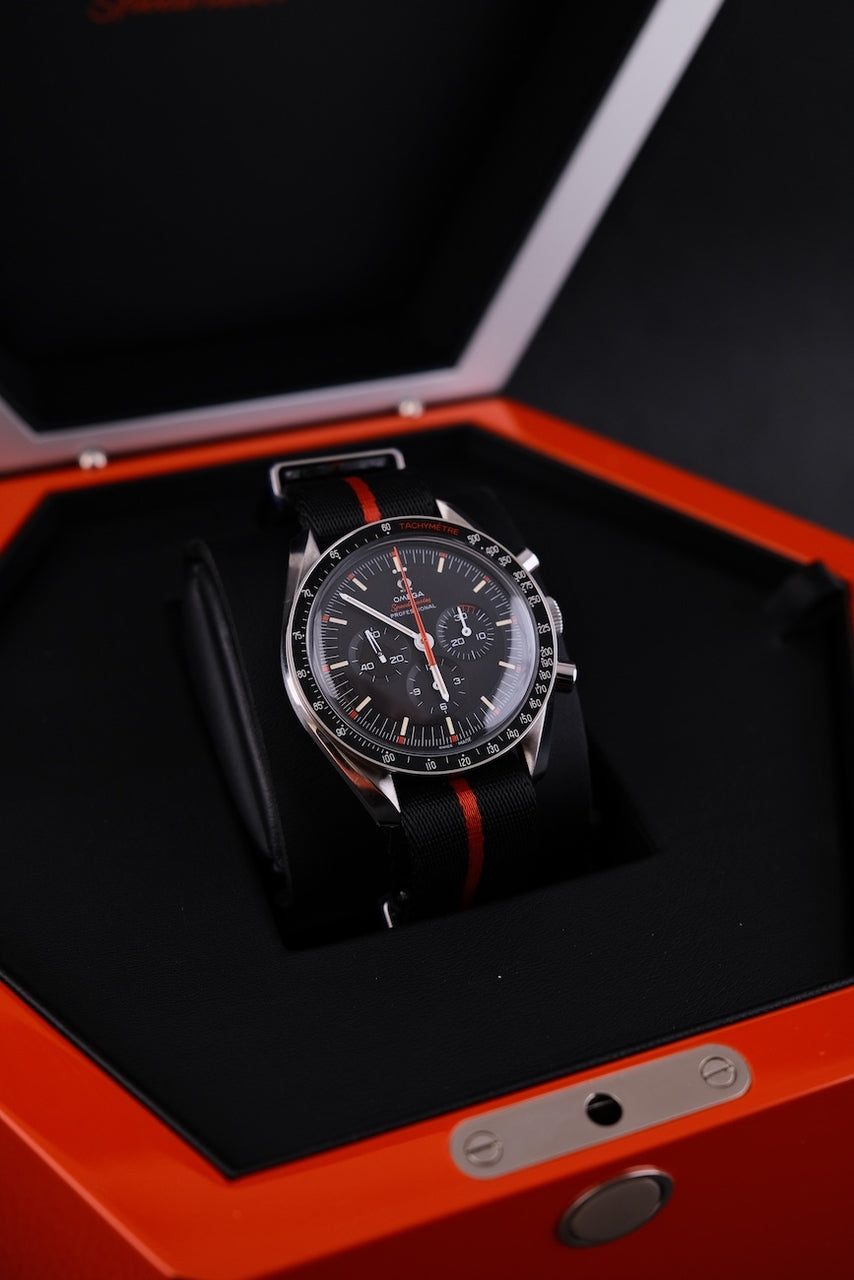 Omega Speedmaster Professional Moonwatch Ultraman 31112423001001 - Thumbnail