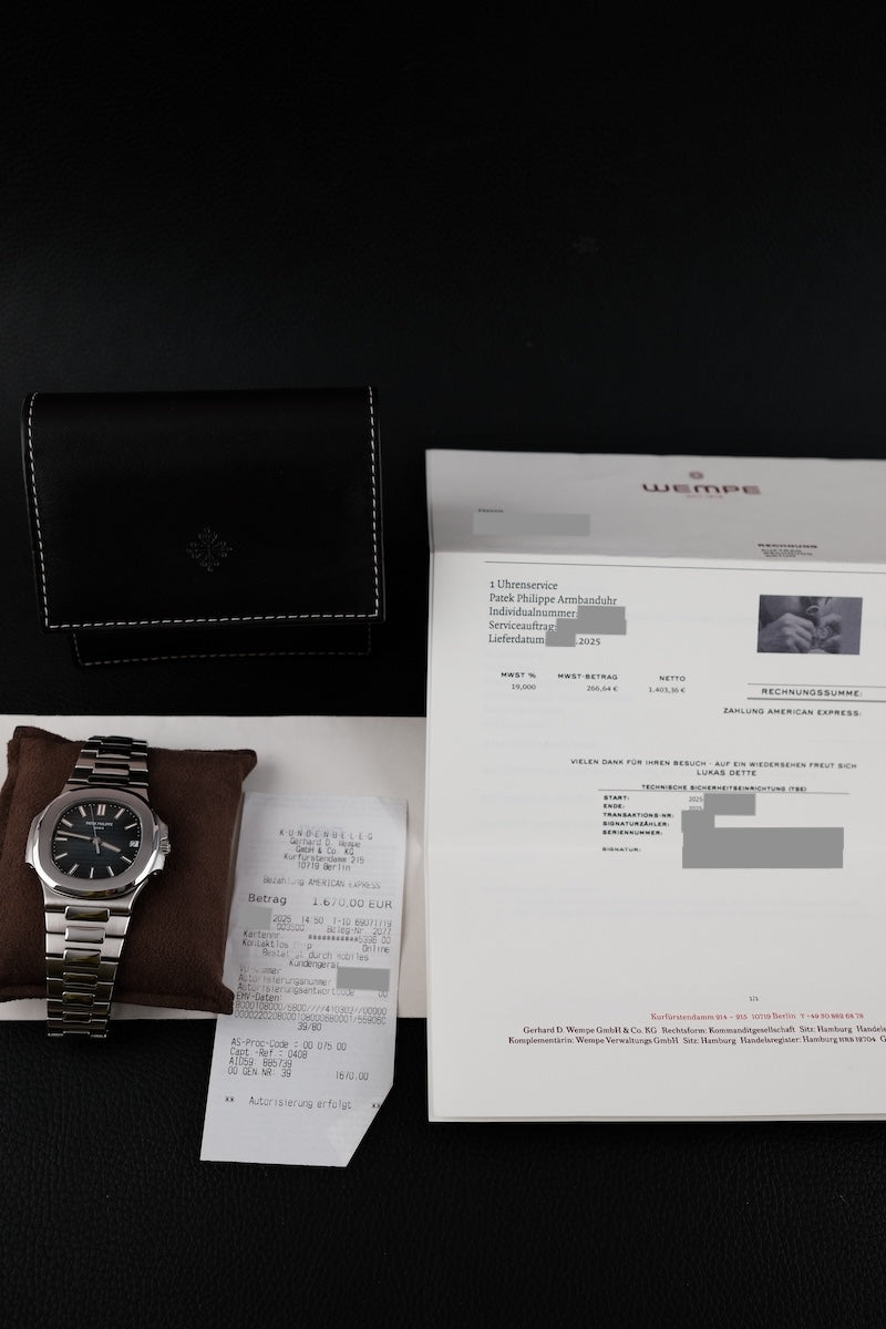 Patek Philippe Nautilus 5711 - Papiere und oder Lieferumfang
