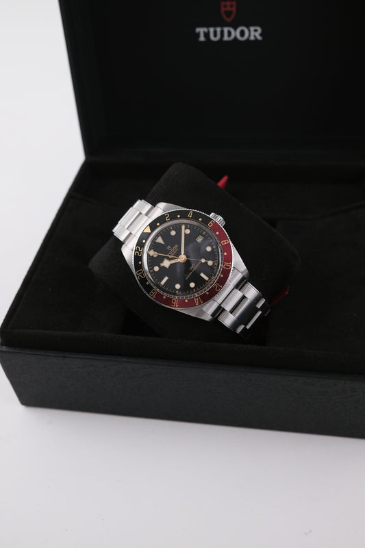 Tudor Black Bay 58 GMT 7939G1A0NRU - Detail view 1