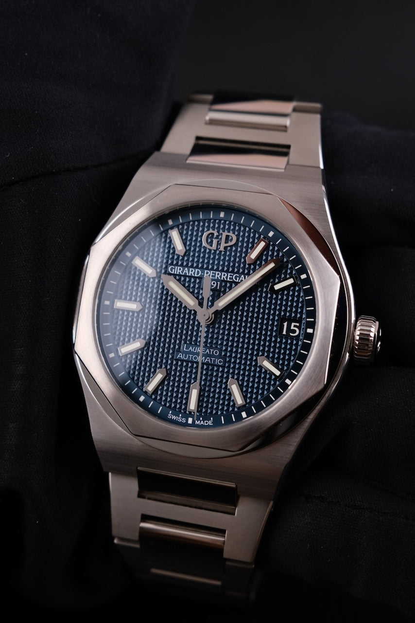Girard Perregaux Laureato 81010-11-431-11a - Detailansicht 1