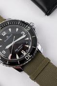 Cargar la imagen en la vista de la galería, Blancpain Fifty Fathoms Automatique 5015-1130-52A - Detail view 2
