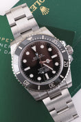 Bild in Galerie-Betrachter laden, Rolex Submariner No Date 114060 - Main product image

