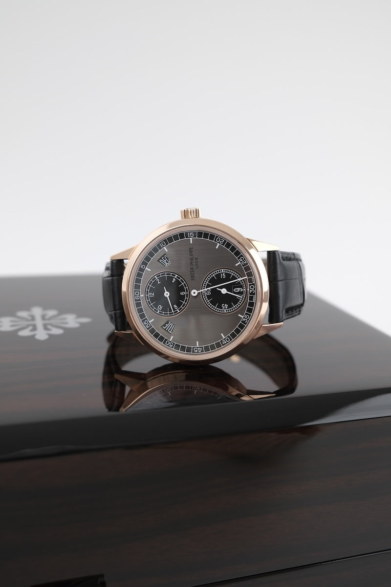 Patek Philippe Annual Calendar 5235/50R-001 - Detailansicht 2