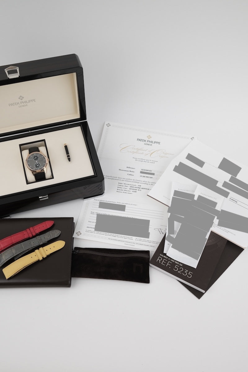 Patek Philippe Annual Calendar 5235/50R-001 - Papiere und oder Lieferumfang