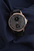 Bild in Galerie-Betrachter laden, Patek Philippe Annual Calendar 5235/50R-001 - Thumbnail
