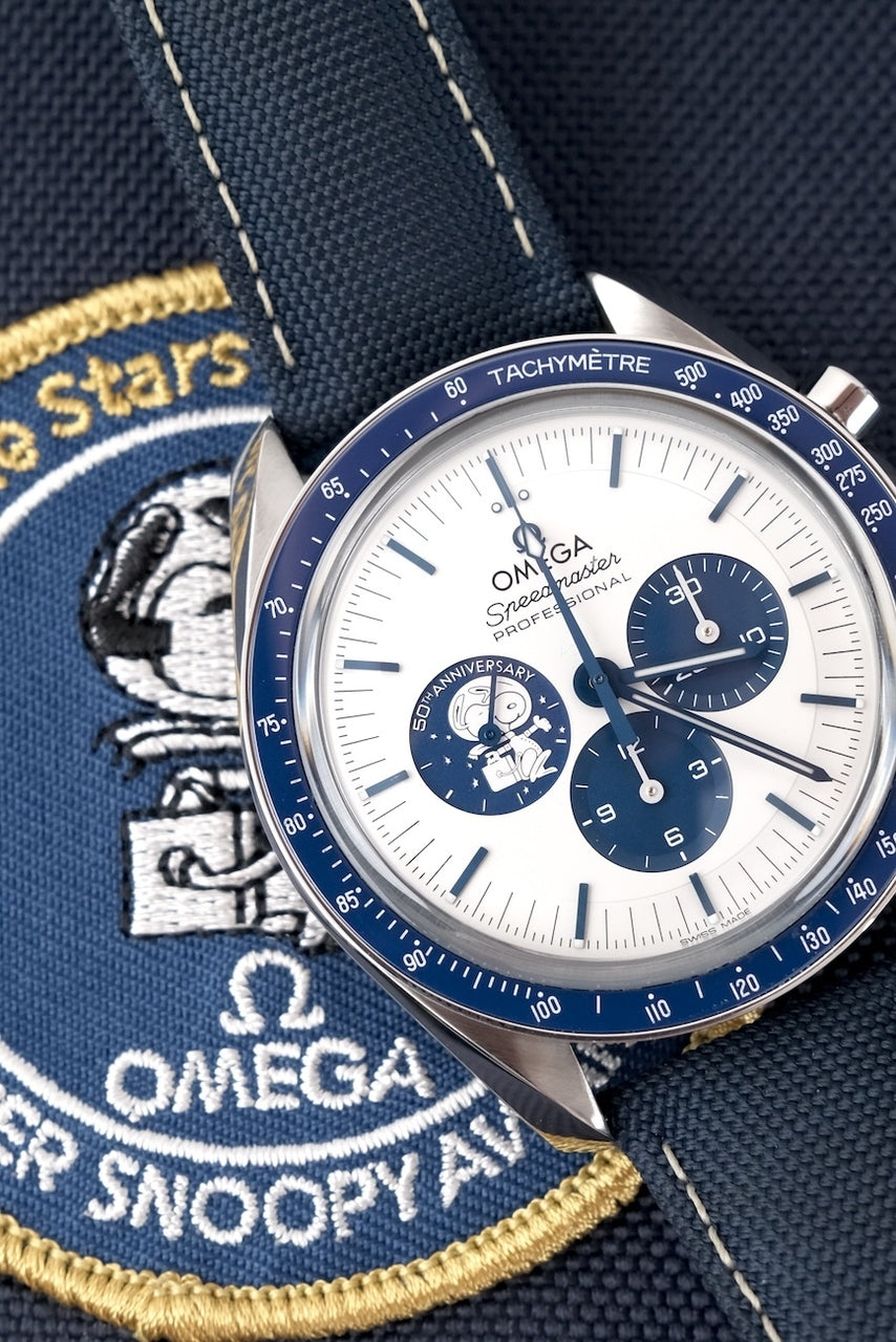 Omega Speedmaster Snoopy 31032425002001 - Detailansicht 2