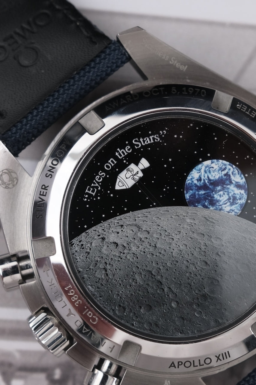 Omega Speedmaster Snoopy 31032425002001 - Detailansicht 8