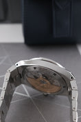 Charger l'image dans la visionneuse de la galerie, Vacheron Constantin Overseas Dual Time 7920V/210A-B333 - Detailansicht 5
