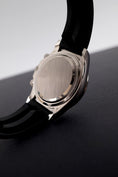 Bild in Galerie-Betrachter laden, Rolex Daytona 2024 126519LN - Detail view 2
