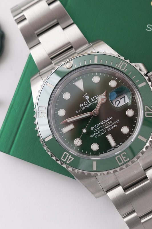 Rolex Submariner Date Hulk 116610LV - Detailansicht 1