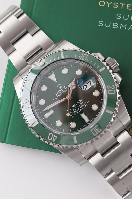 Rolex Submariner Date Hulk 116610LV - Thumbnail