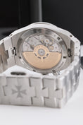 Bild in Galerie-Betrachter laden, Vacheron Constantin Overseas Dual Time 7900V/110A-B333 - Detailansicht 6
