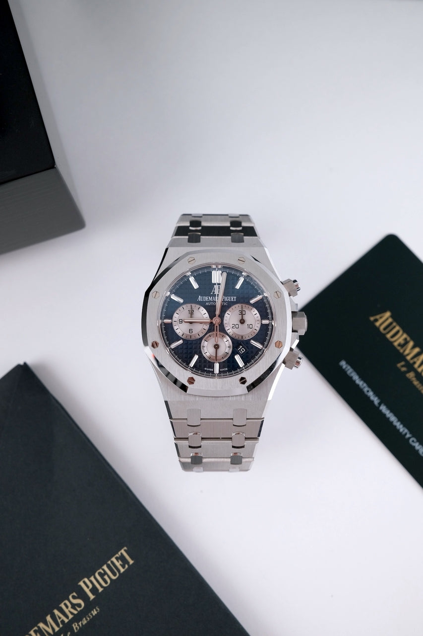 Audemars Piguet Royal Oak Chronograph 26331ST - Detailansicht 1