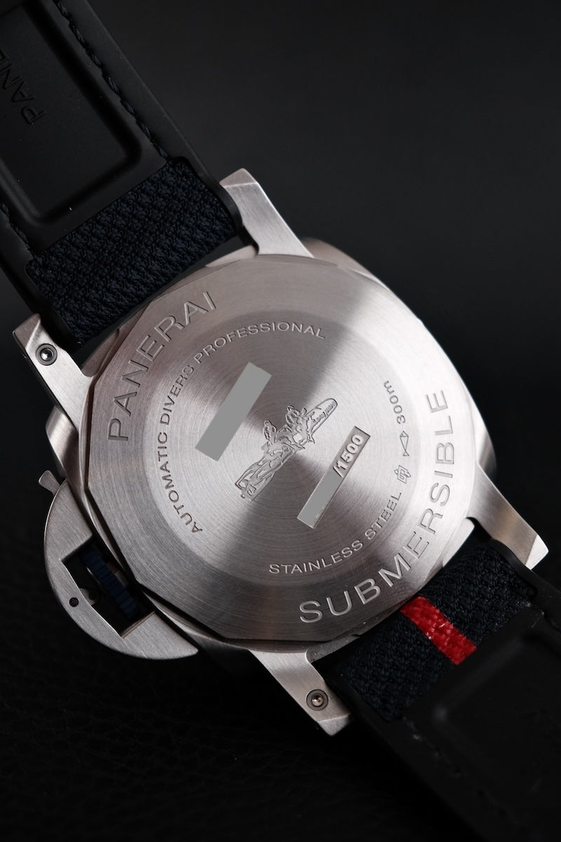 Panerai Submersible QuarantaQuattro Luna Rossa PAM01391 - Detailansicht 9
