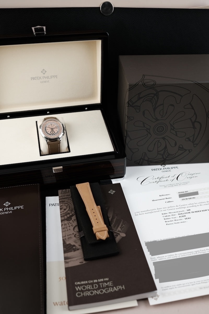 Patek Philippe Worldtimer Chrono 5935A-001 - Papiere und oder Lieferumfang