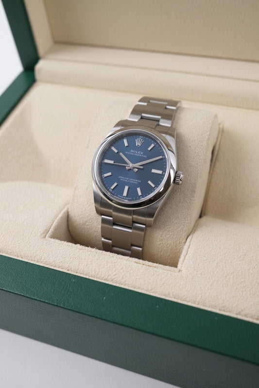 Rolex Oyster Perpetual 34 124200 - Detail view 1