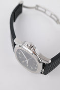 Load image into Gallery viewer, Patek Philippe Aquanaut 5064 - Detail view 4
