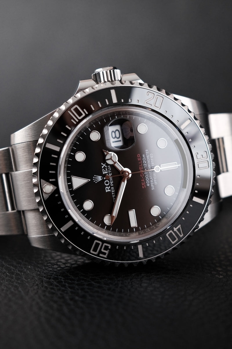 Rolex Sea-Dweller 126600 - Detail view 3