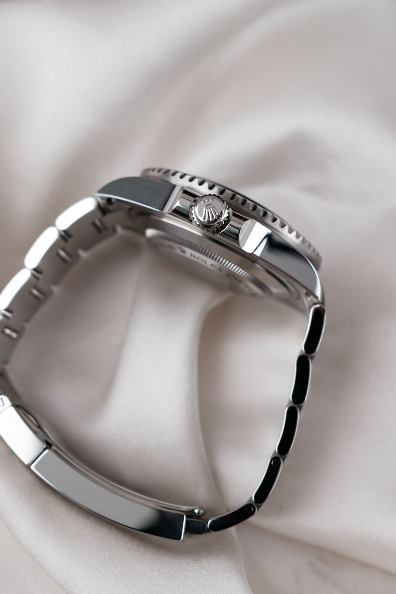 Rolex Sea-Dweller 126600 - Detail view 6